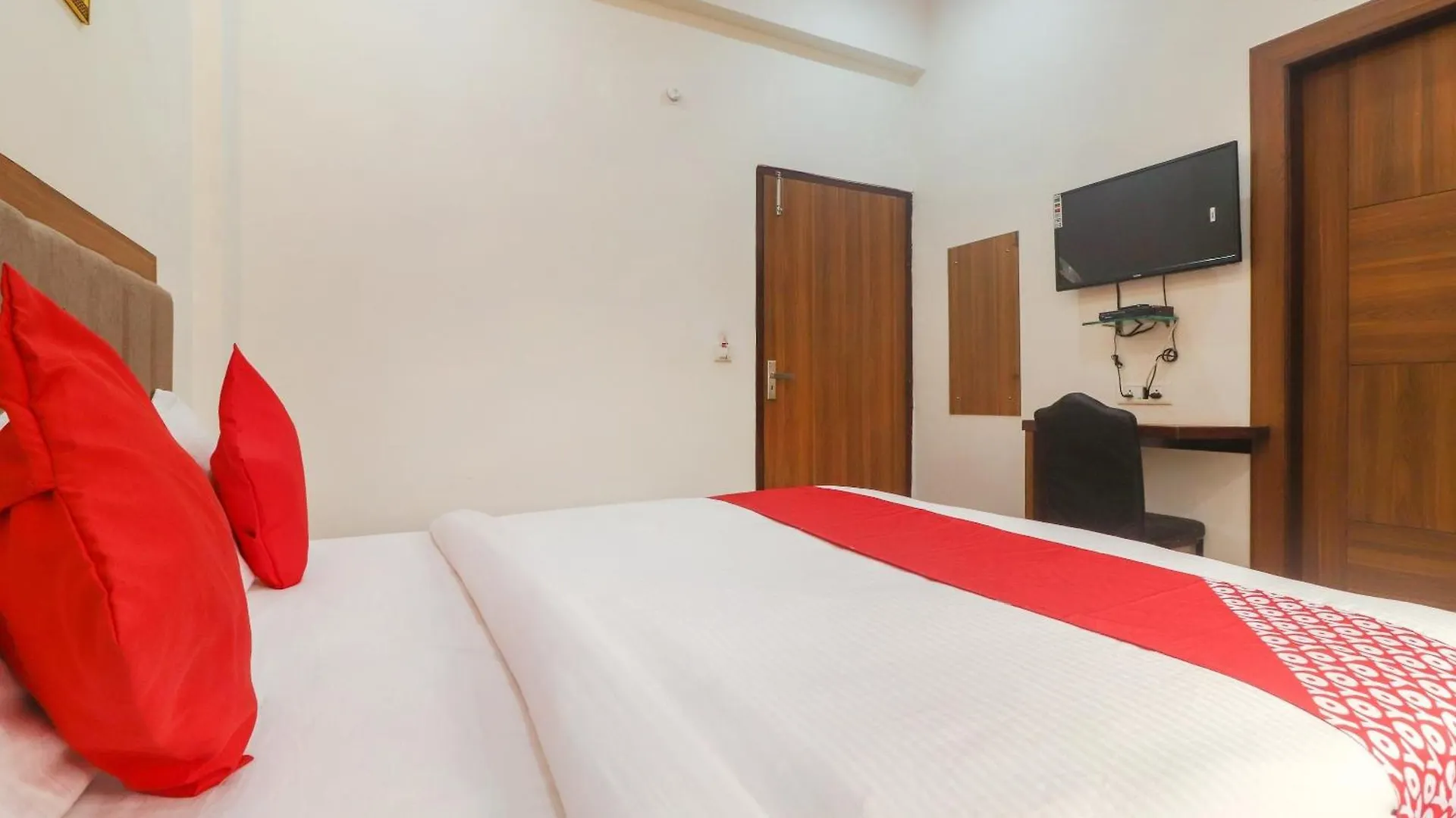 Hotel O Taj Classic Tājganj