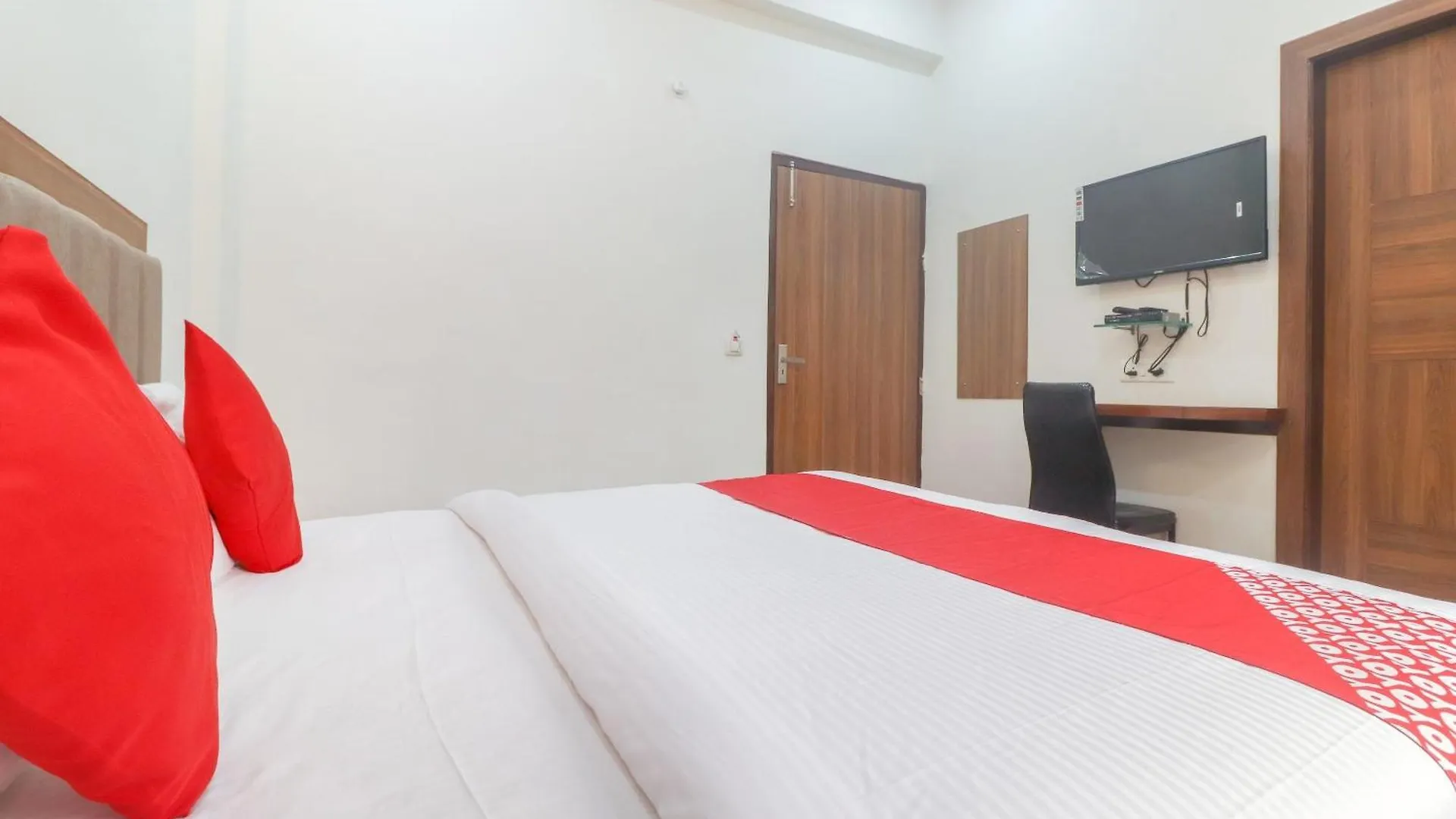 Hotel O Taj Classic Tājganj