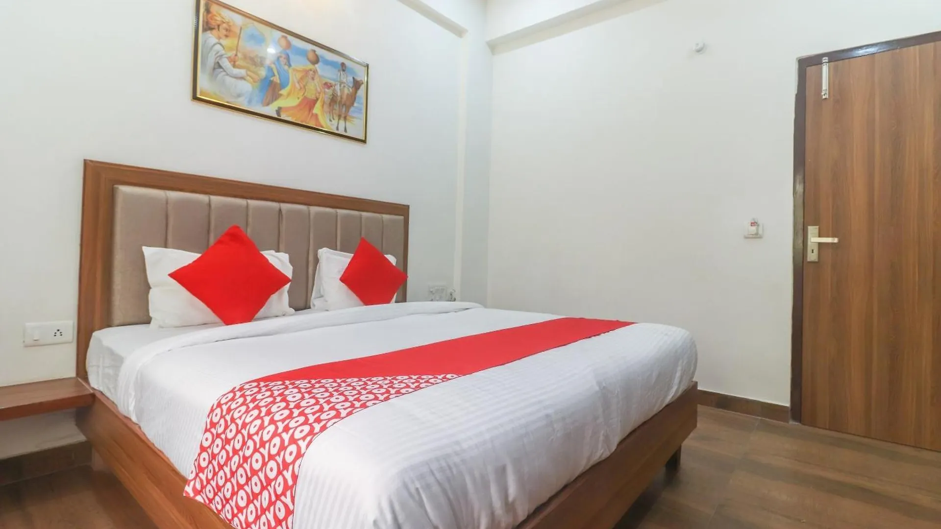 Hotel O Taj Classic Tajganj
